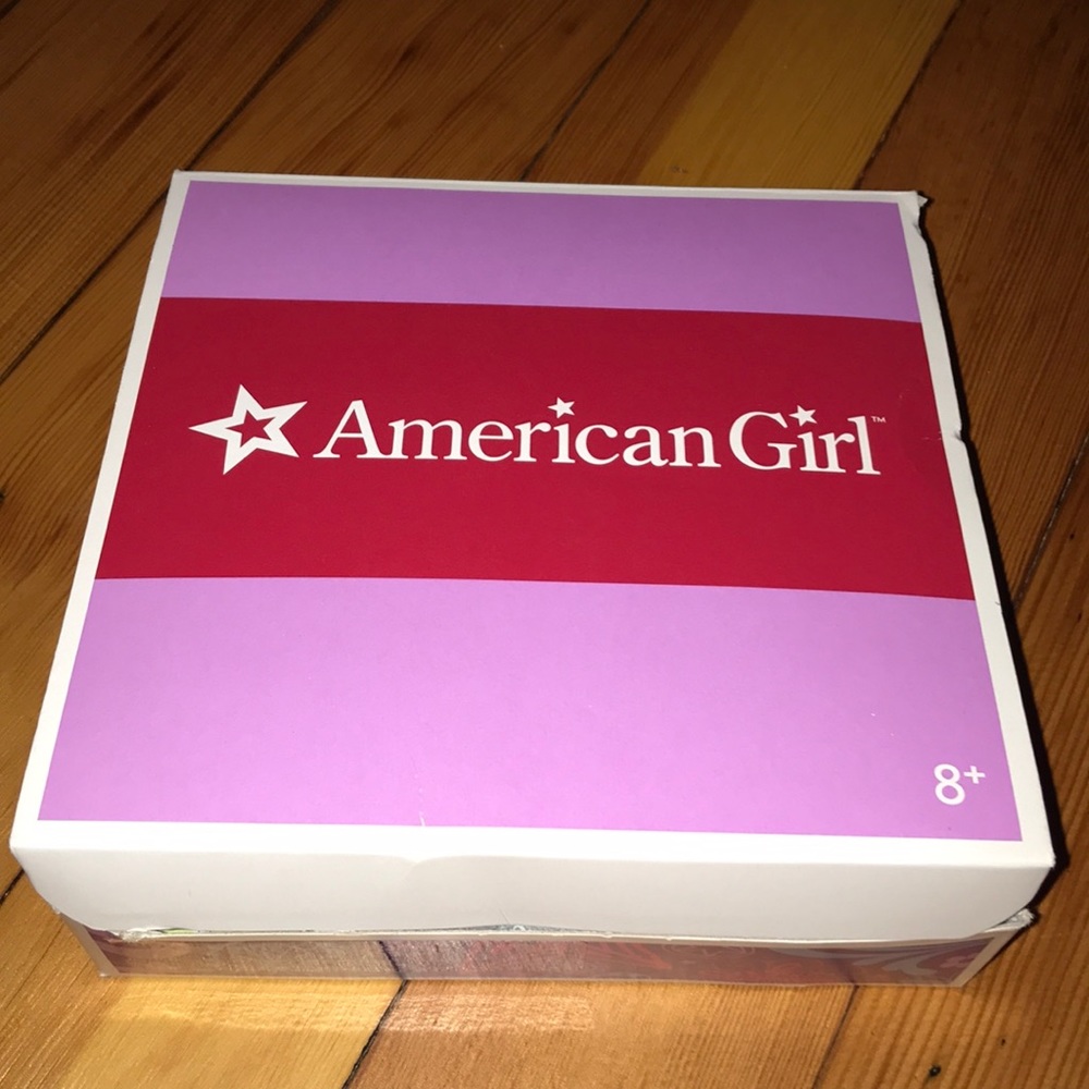 Retired American Girl Sightseeing Outfit in box - Picture 2 of 8